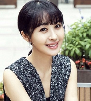 40岁女人怎样梳马尾辫 怎样梳马尾辫好看步骤