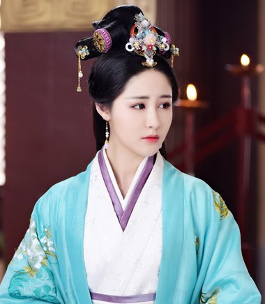 气质发型_女生气质发型扎法_气质发型图片_短