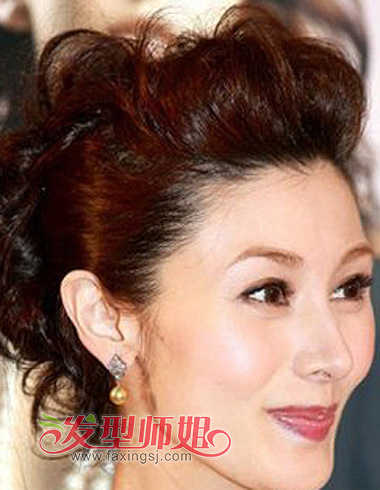妈妈的盘发年轻的美_资料库_发型师姐