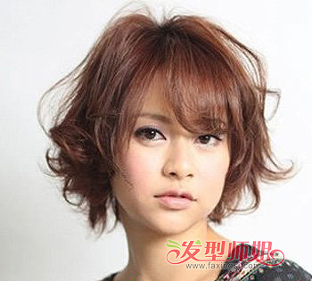 方形脸的女生适合什么刘海 方形脸适合的刘海图片