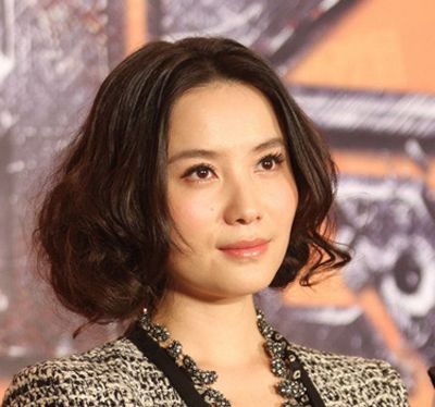 中老年人长发烫发什么发型比较好看 传统中老年烫发发型图片(4)