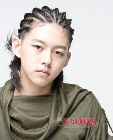 男生扎辫子好看吗_男生怎么扎辫子好看 男孩马尾辫扎法图解