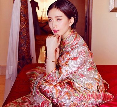 [刘诗诗秀禾服图片]刘诗诗同款秀禾服发型 新娘秀禾如何选发型