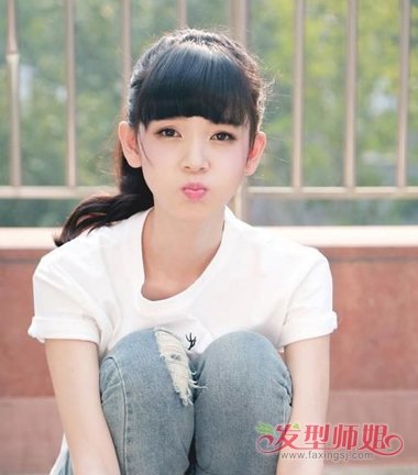 头型齐刘海扎马尾辫的发型,要将发丝顺着女生固定的高高的,马尾辩扎发短头发染发便宜吗图片