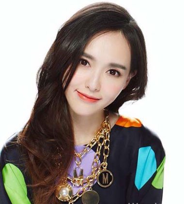 唐嫣侧分发型怎么弄 鹿晗侧分发型图片