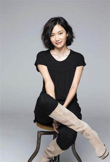 老公陪老婆剪长发长发被老公剪短发