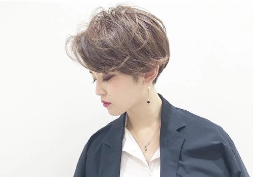 空气感效果比较好,就是这款女生短发发型的最大优势了.