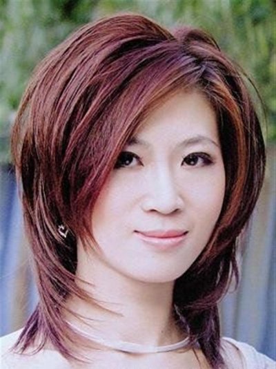 发型热点 蓬松发型 飘逸动感的纹理烫短发发型是今年最流行的