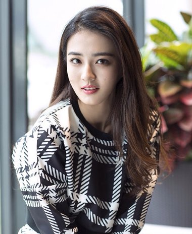 瓜子脸适合的发型图