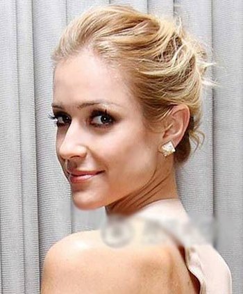 什么样的发式显示职业女性的风范盘发图 职业盘发解析