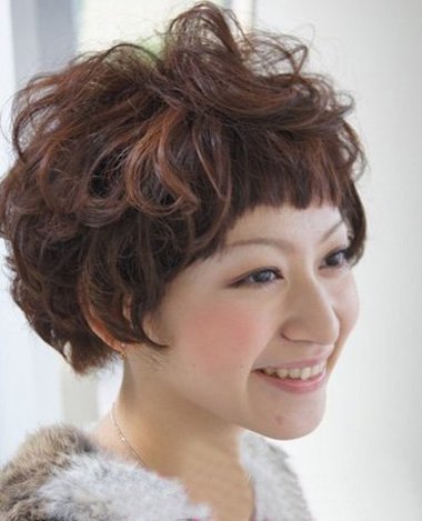 短发_短发发型图片大全_女士短发发型图片_女生短发烫发发型_发型师姐