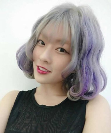 头发染什么色好看图片 紫罗兰挑染头发