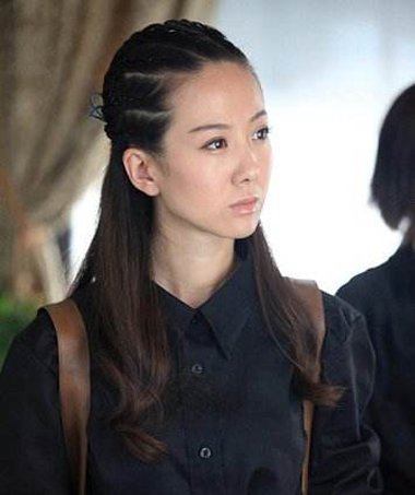 欧阳兰的发型步骤 头型与发型图片