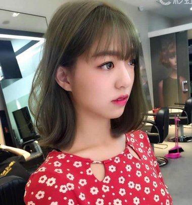 女生空气刘海锁骨发发型图片 2018时尚女生锁骨发发型