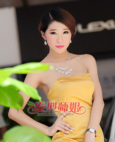 魔力淑女长发发型 扎与不扎都能赚足眼球