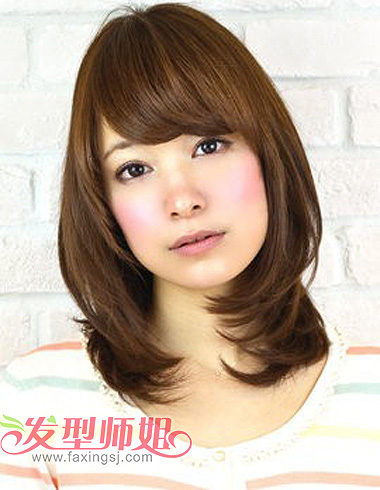 日系吸睛长卷发 偏分刘海浪漫修颜