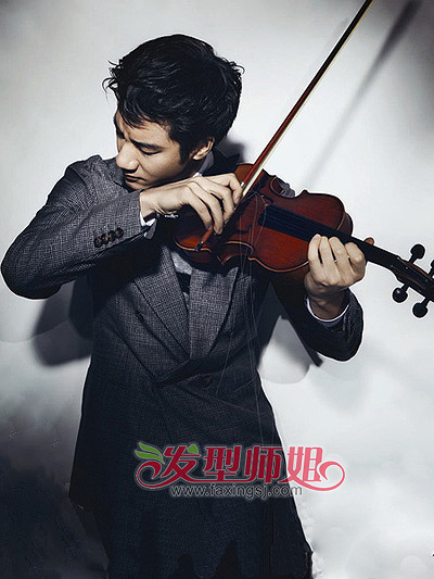 男生中长发发型合集 优雅气质难抵挡