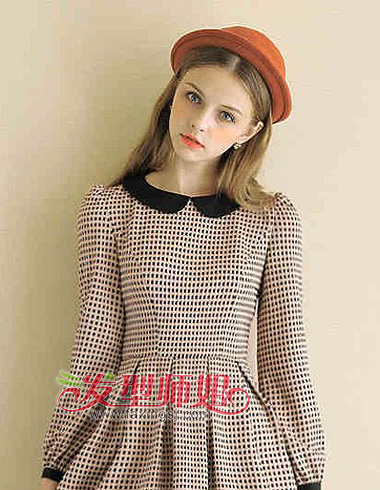 气质中分+中长发 让发型更修颜更吸睛