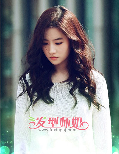 刘亦菲气质发型 简单做起女神范儿