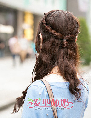 ϵ෢ 