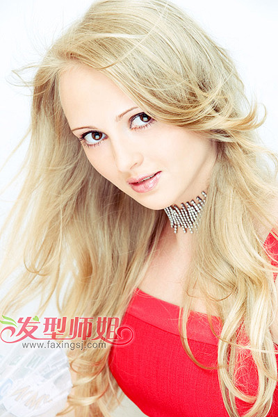 沙宣又添新活力 油亮烫发闪闪人热爱