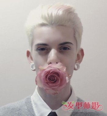 ַ 