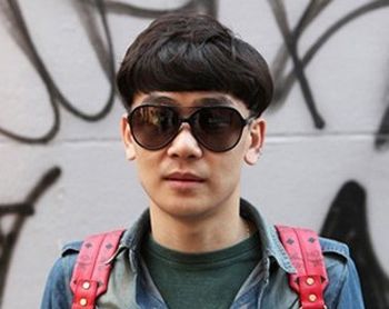 男生蘑菇头发型怎么剪 初中男生蘑菇头发型设计