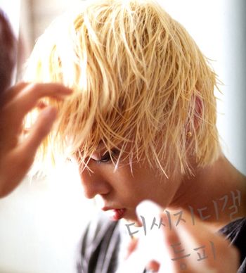 2015ʲôɫ 2015еȾ