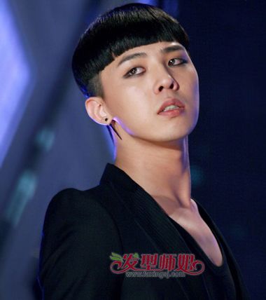 ����ͷ������̵ķ��� 2016��ʿ�̷��·���