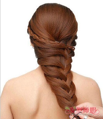 欧式马尾辫新娘发型步骤 2017新马尾发型