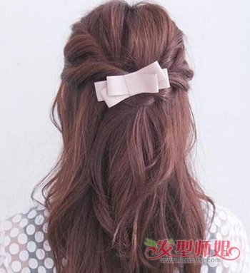 矮个子适合的梳公主头发型 矮个子女生发饰哪种好看