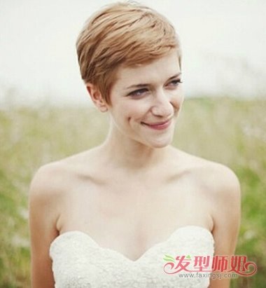 短发侧面婚纱照图片 短发新娘婚纱照图片大全