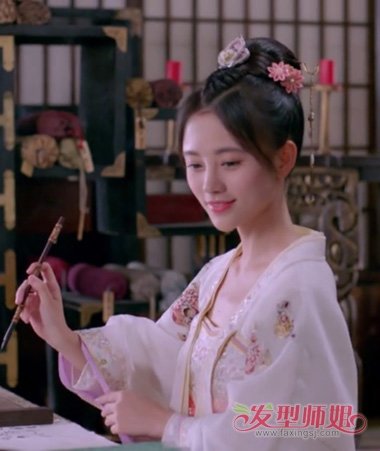 鞠婧祎热血长安秀古装 不是胖美人也适合唐风的