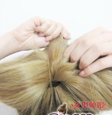 怎么扎出蝴蝶结的头发 蝴蝶结发夹扎头发