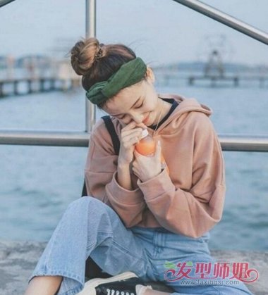 很随意的盘发但很好看 随意的韩式盘发