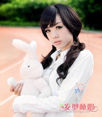 扎一个发型怎么样看上去蓬松点 看起来凌乱蓬松的女生发型怎么扎