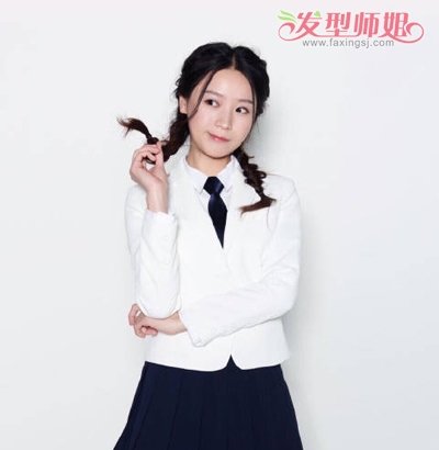 吴宣萱森系造型很唯美 吴宣萱少女心长发发型图片