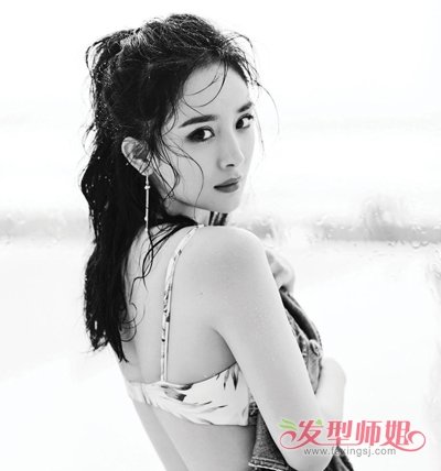 杨幂变身俏佳人海边大秀美腿 杨幂不容错过的百变中长发