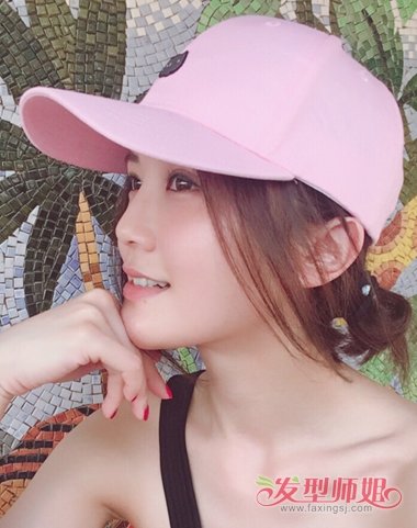 蔡卓妍微博安利七夕礼物 娃娃脸蔡卓妍散发扎发两相宜