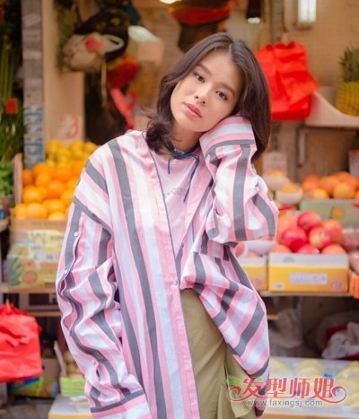 孕妈胡杏儿半扎发好优雅 胡杏儿演绎美腻成熟风发型