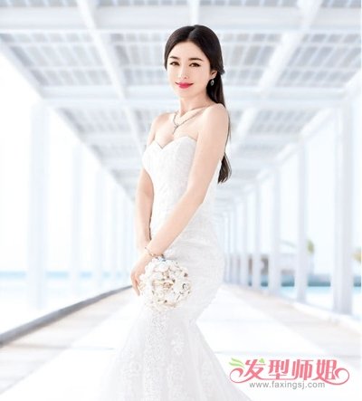 秦岚大片中长发背头优雅干练 秦岚女神范发型图片