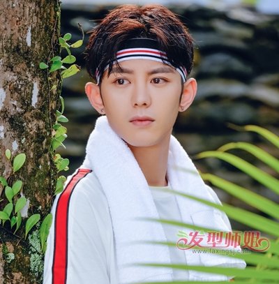 蓝博时装周造型尽展青春派潮范儿 蓝博青少年短发发型张扬帅气