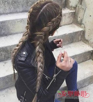 Ыӱı෨ Ыӱ෢÷