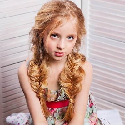 男神吴彦祖变女儿奴为女儿编麻花辫 儿童超美的麻花辫编发造型