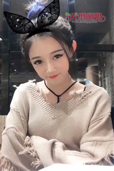 ŮСͷƬ һλҡͷͼƬ