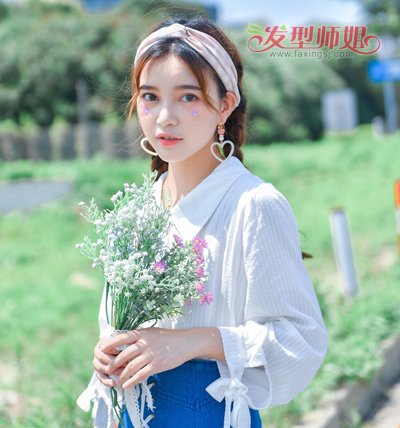 in췢»girl Ůٲ˵ķεƷ
