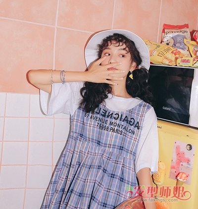 2018ϵ ׼ջŮ