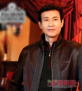 郑少秋戴的假发是全头的吗 中老年男士戴全头套假发继续做男神