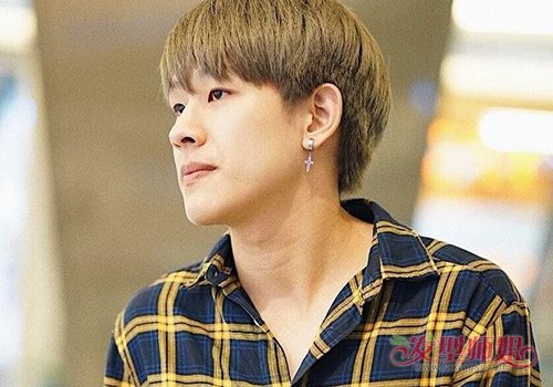 ô̩ĢͷȥЩһ ǳ̬Ģͷɫ