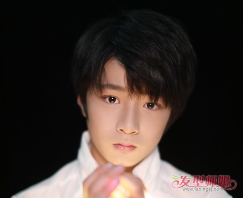 16ѧкɫ̷ ʱгΪУ԰
